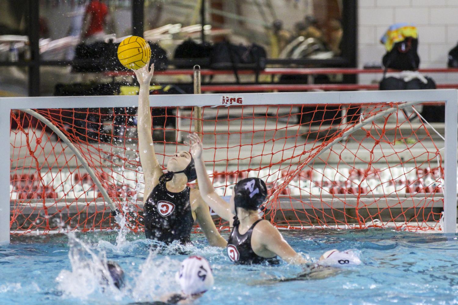 <a href='http://xxgk.sondakikagol.com'>博彩网址大全</a> student athletes compete in a water polo tournament on campus.